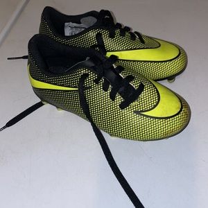 Toddler soccer cleats